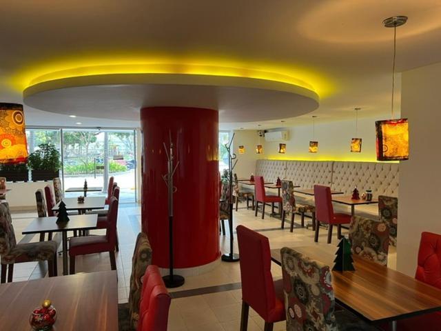 Hotel Juan Maria Тулуа Екстер'єр фото