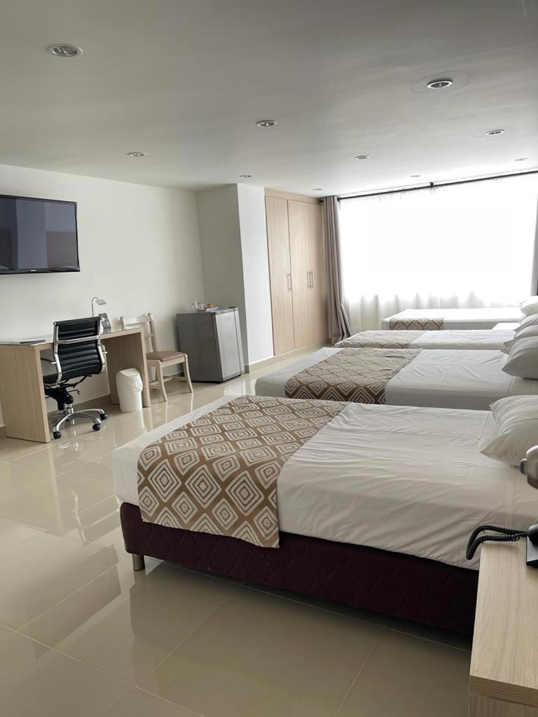 Hotel Juan Maria Тулуа Екстер'єр фото
