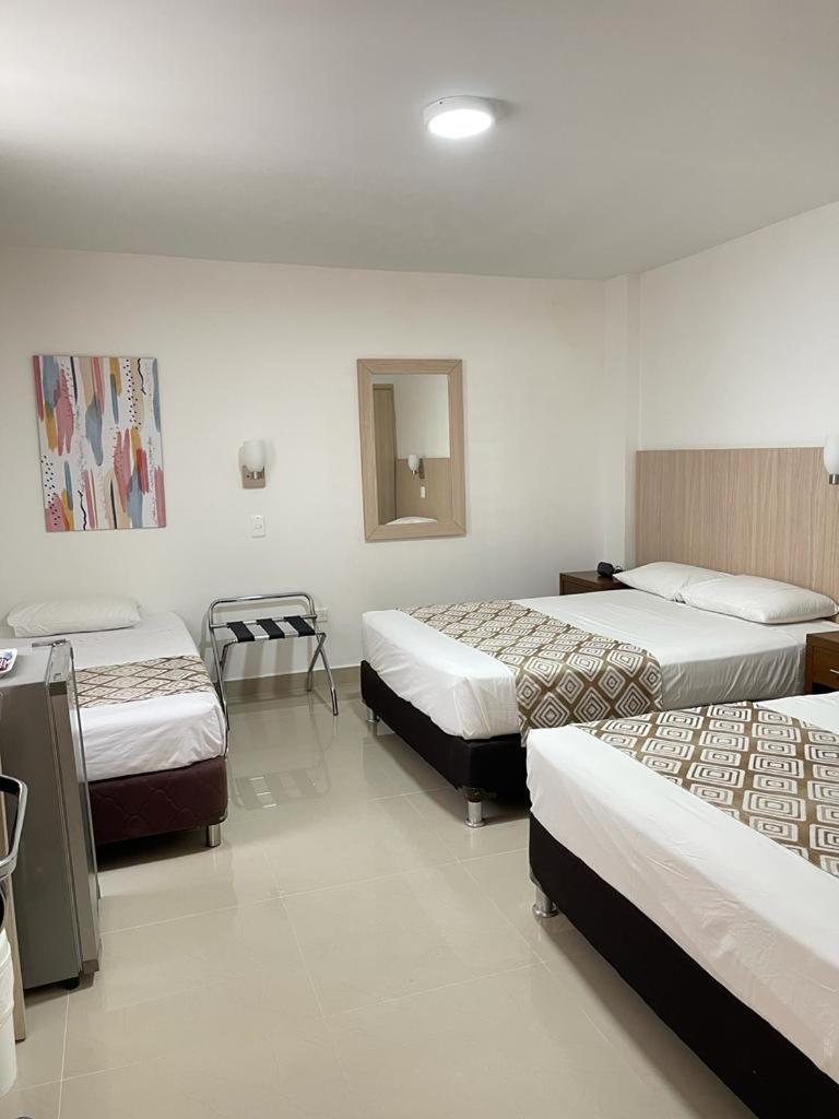 Hotel Juan Maria Тулуа Екстер'єр фото