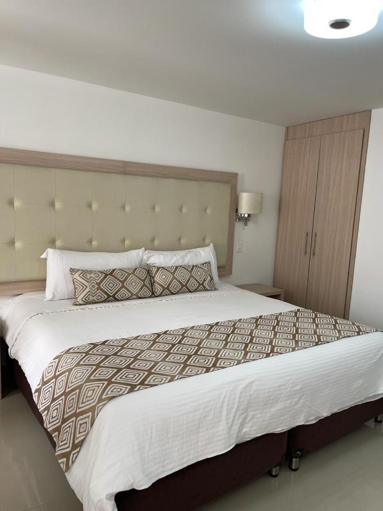 Hotel Juan Maria Тулуа Екстер'єр фото