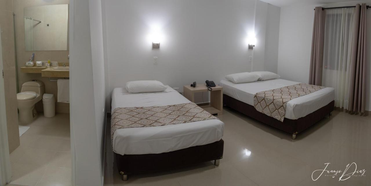Hotel Juan Maria Тулуа Екстер'єр фото